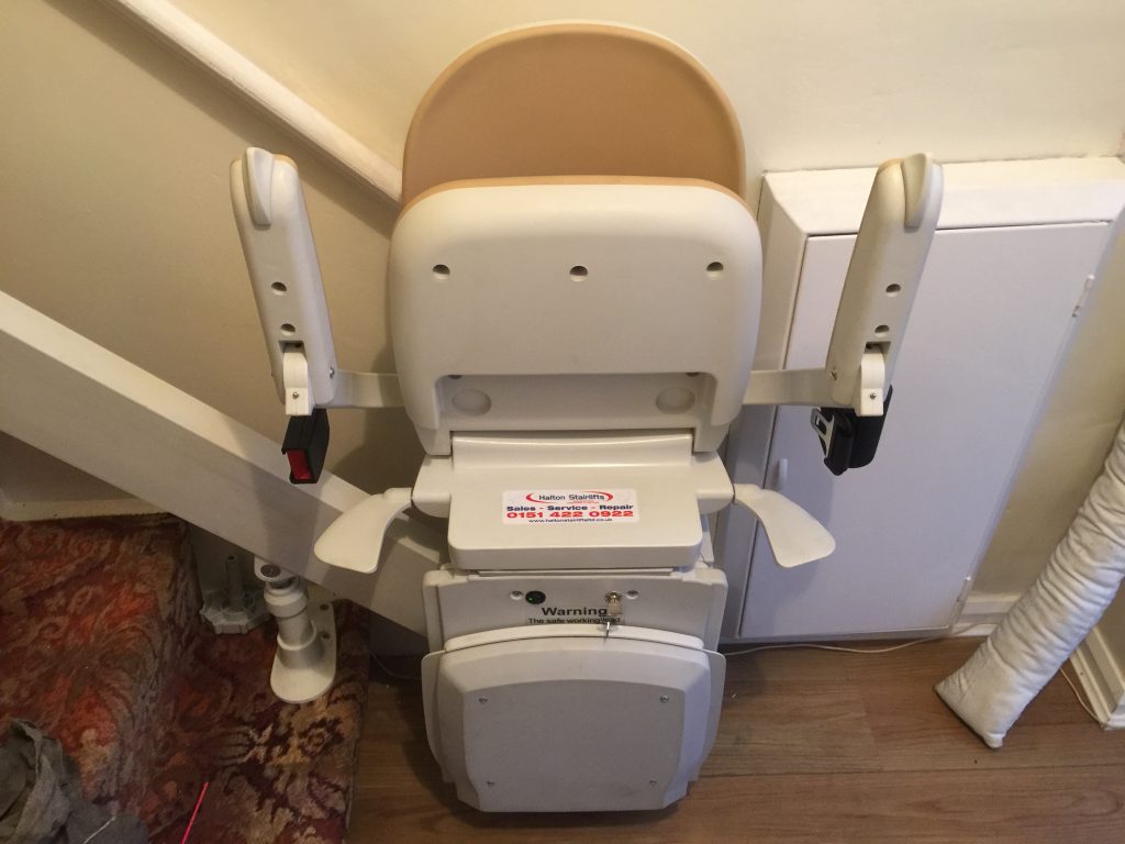Acorn Curved Stairlift For Curved Staircases