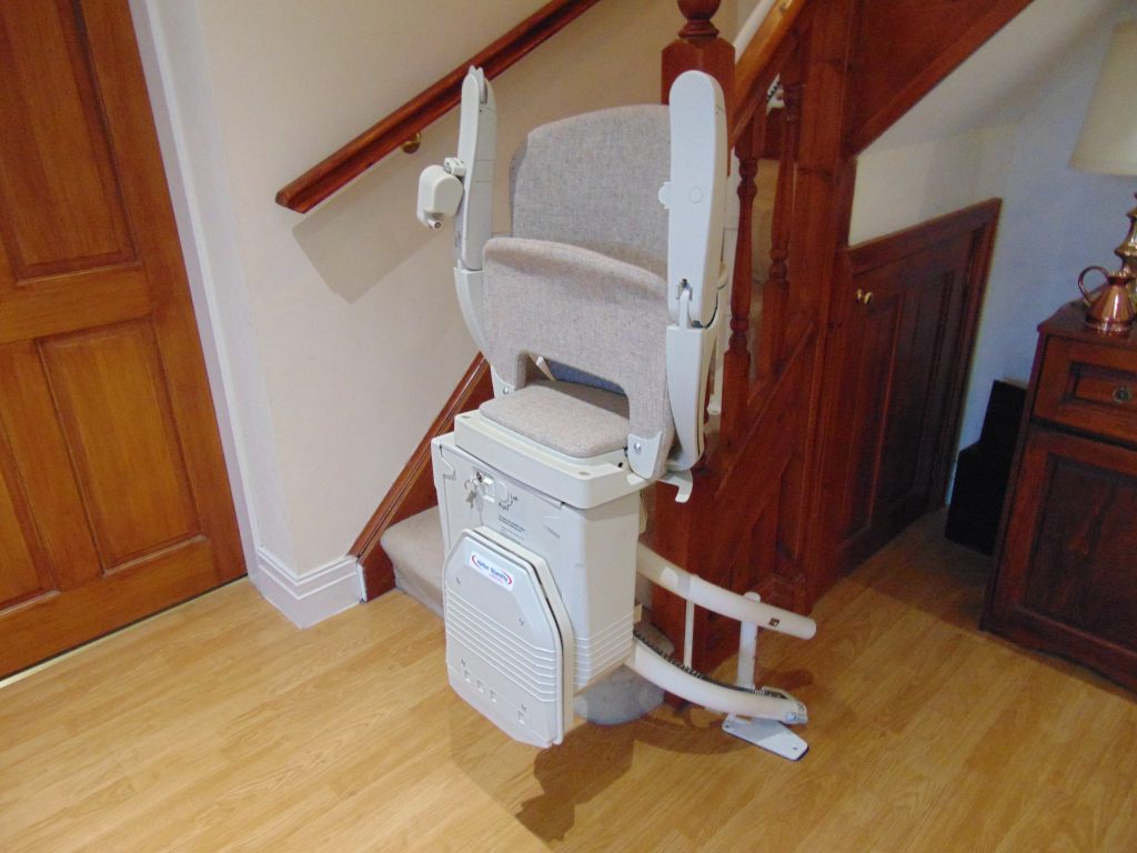 Halton Signature Plus Curved Stairlift For Curved Stairs