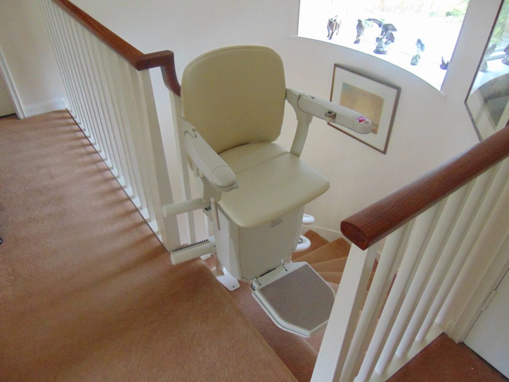 How Much Does Halton Sienna 260 Curved Stairlift Chairlift Cost UK