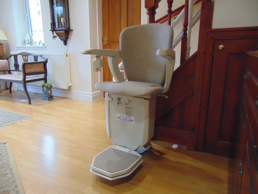 Mobility curved stairlifts for homes
