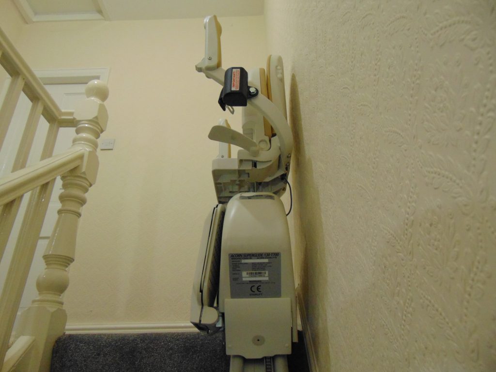 Reconditioned Acorn 130 Slimline T700 Stairlift Unfolded 06