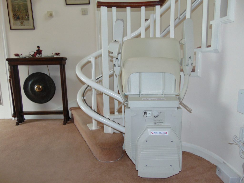 Stannah 260 Sienna Curved Stairlifts Chair lIfts UK Curved Stair lift Prices UK 01