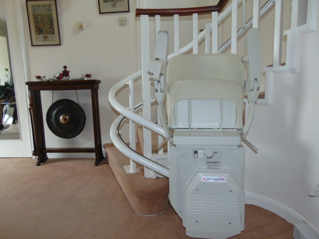 Stannah 260 Sienna Curved Stairlifts Chair lIfts UK Curved Stair lift Prices UK