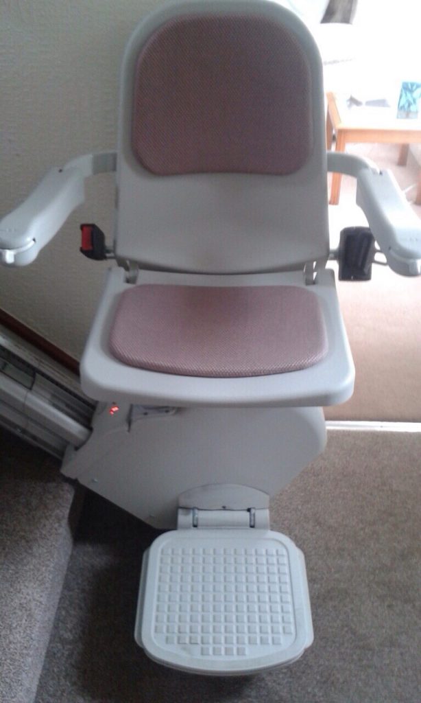 Acorn-120-Superglide-Straight-Stairlift