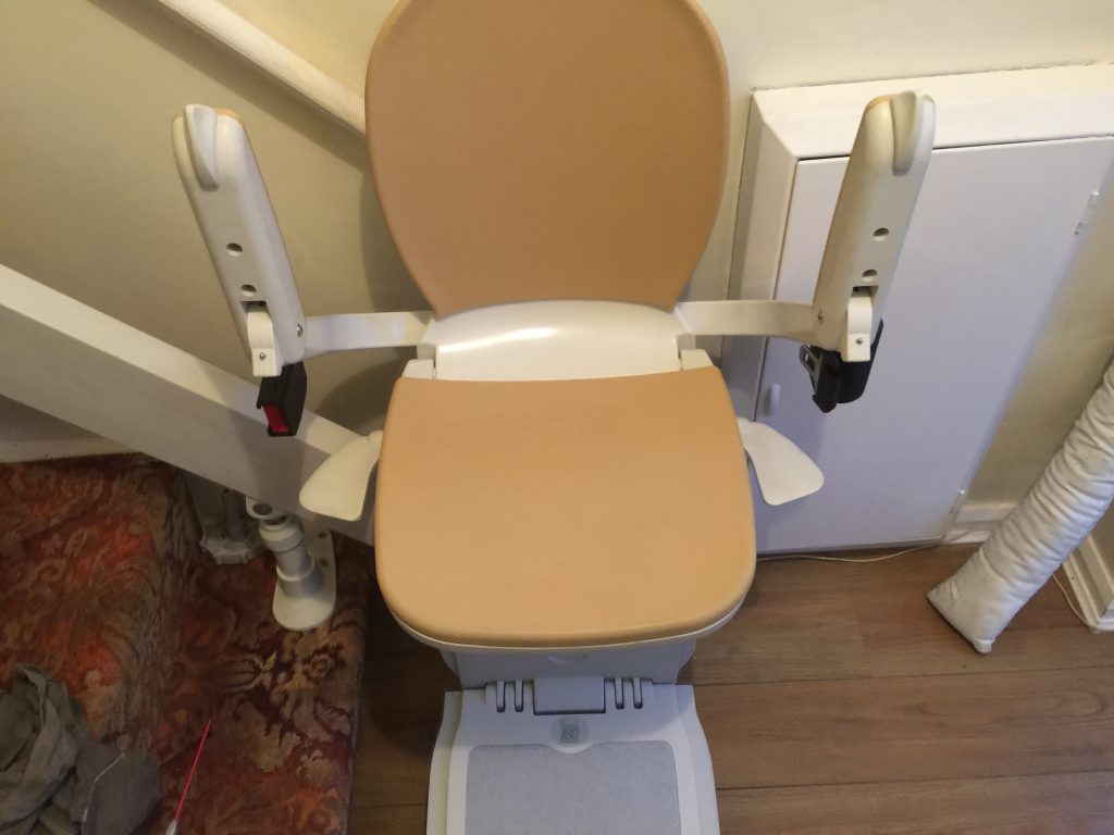 Acorn Curved Stairlift For Curved Staircases