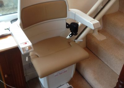 Halton Curved Reconditioned Stairlifts For Curved Stairs