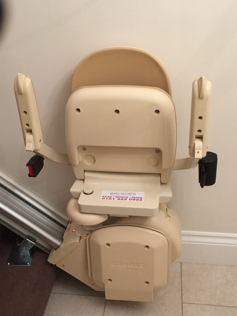 Folded Modern Straight Stairlift For Homes