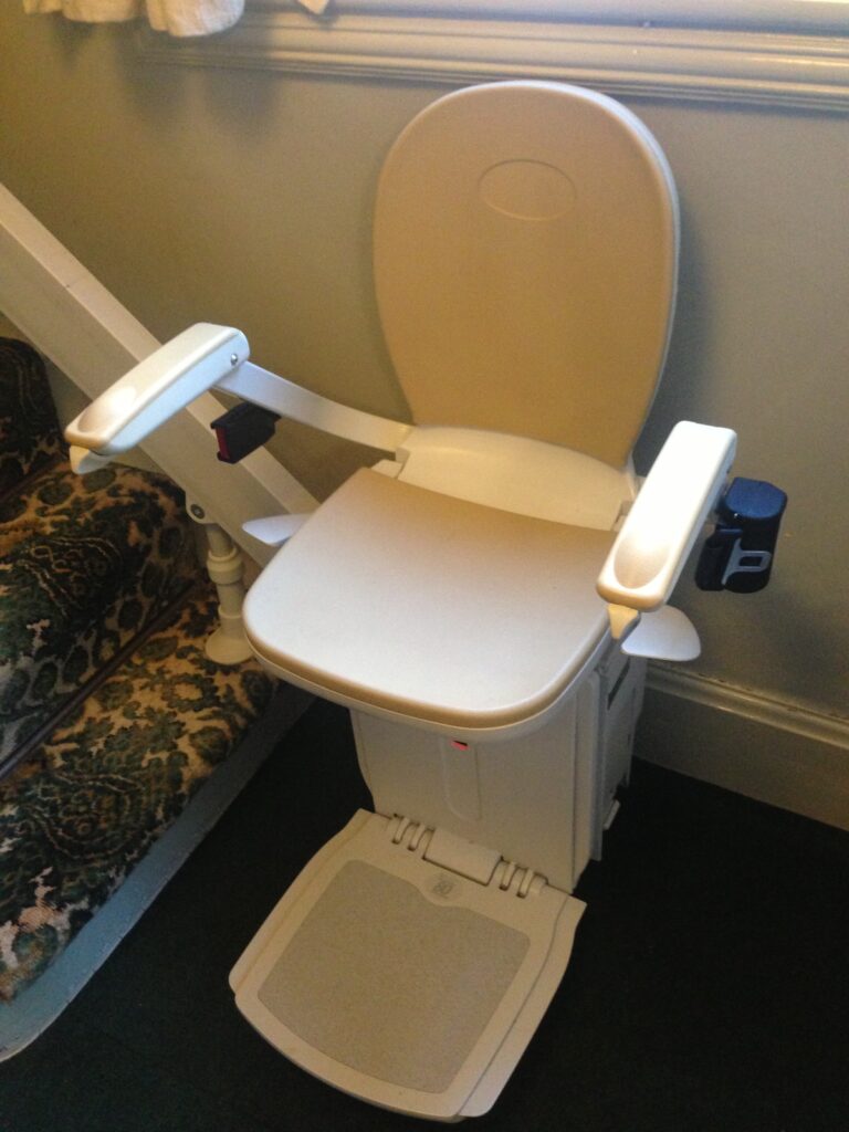Installed Brooks Curved Stairlift For Curved Chairlift 01