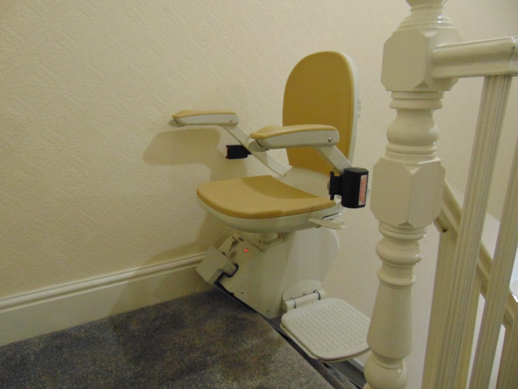Acorn 130 Slimline T700 Chairlift Swivelled