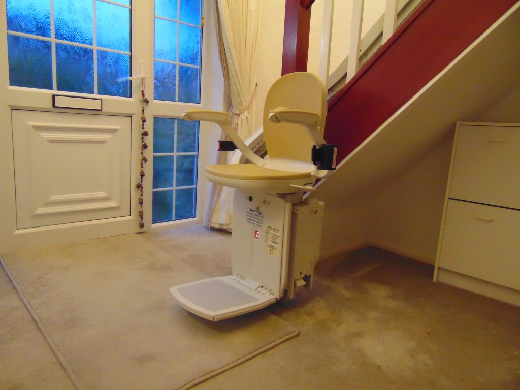 Acorn 180 Curved Stairlift - Curved Acorn Chair Lift