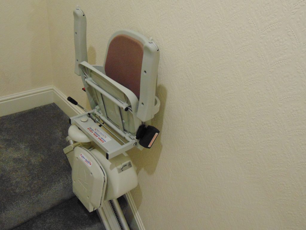 Acorn Budget Unfolded Top Of Stairs