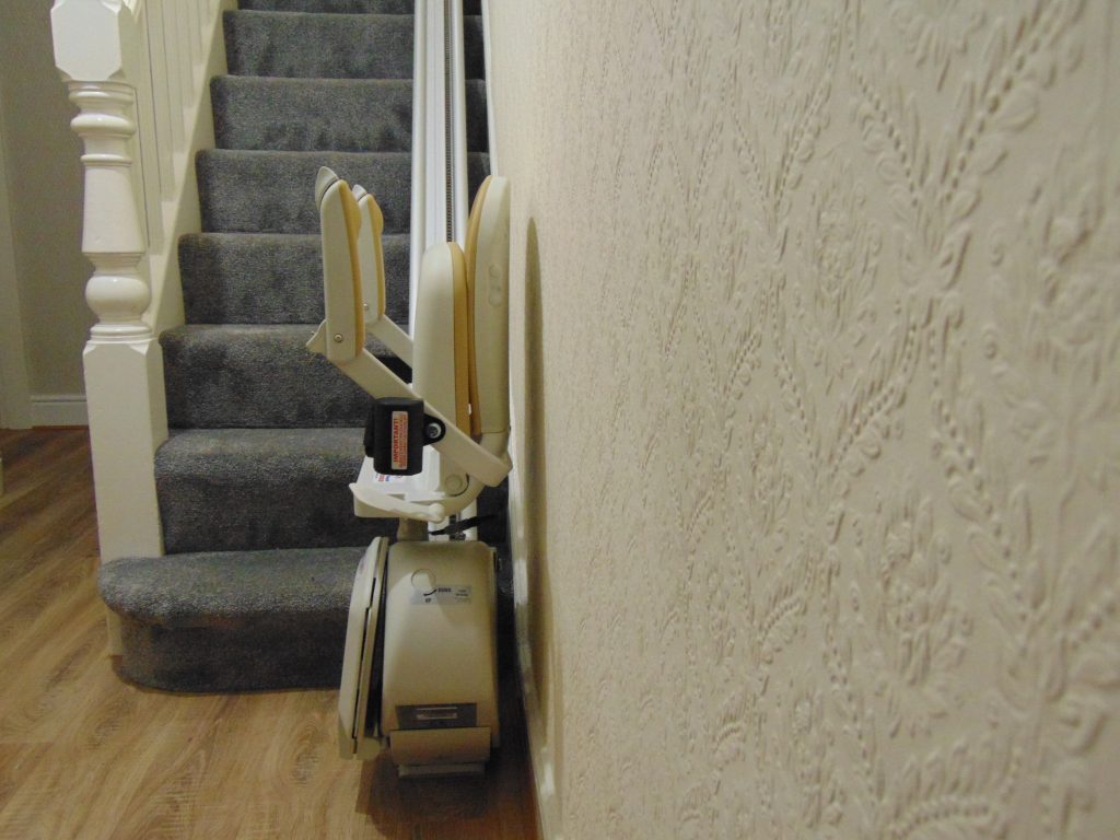 Reconditioned Acorn 130 Slimline Stairlift Folded 05