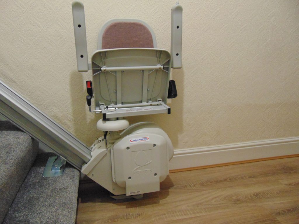 Used Acorn 120 Bottom Of Stairs Front View Folded