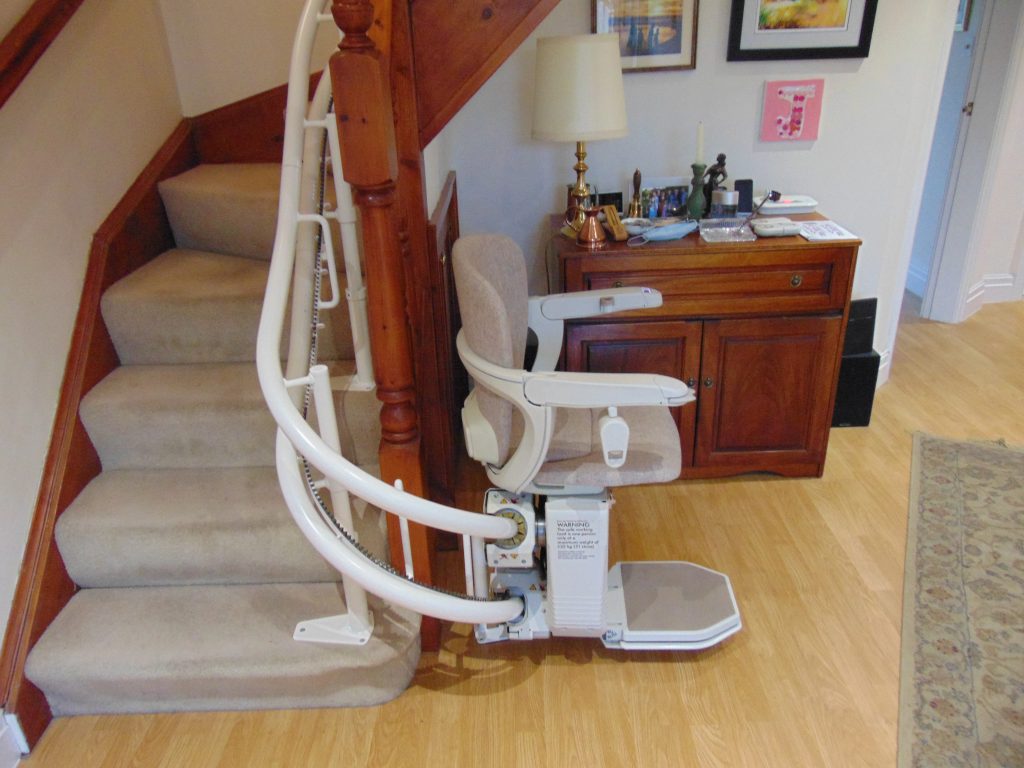 curved staircase stannah stairlifts