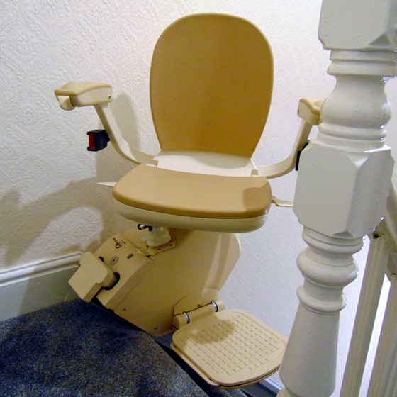 Reconditioned-Brooks-130-Slimline-Stairlift-Swivel-Seat