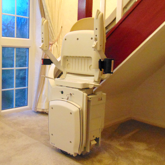 We Buy Acorn Brooks Curved T565 Unwanted Stairlifts – We Buy Any Stairlifts – Free Stairlift Removal